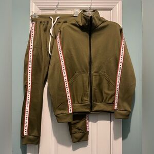 Let’s Kids Side Tape Track Suit Boys Size 12 Olive